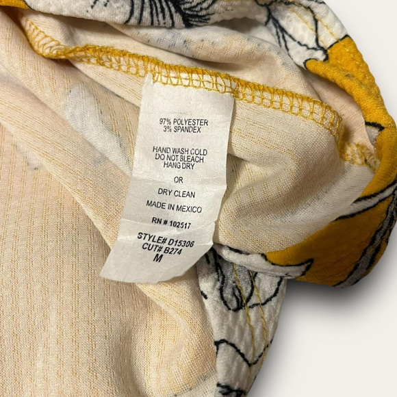 Yellow Floral Pleated Skirt Size Medium Mini-Knee Length Boho Cottagecore - Picture 3 of 4